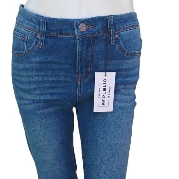 For The Republic Denim - 617718....Republic Flare Jeans Size 4, 6, & 8